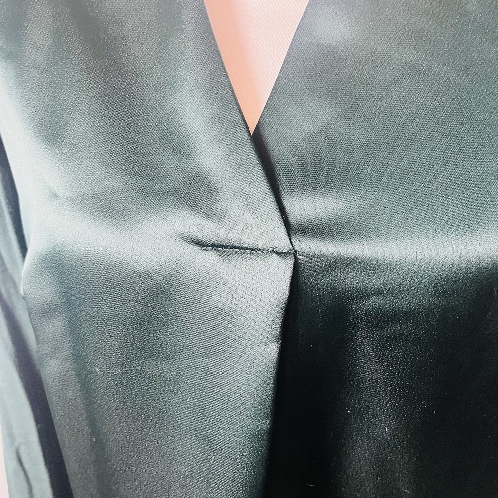 Calvin Klein Sz M Emerald Green V-Neck Long Sleeve Blouse Career - Picture 4 of 9